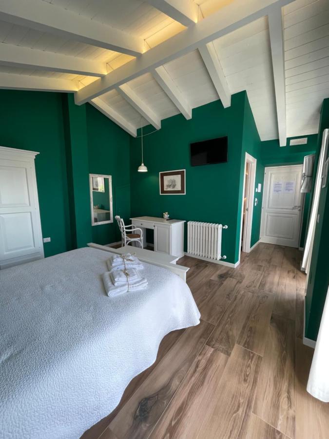 Bed and Breakfast Il Borgo Корато Экстерьер фото